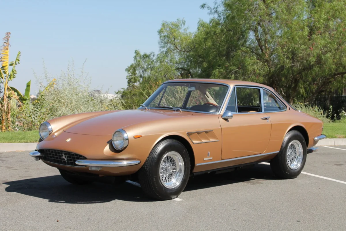 1967 Ferrari 330GTC - front left view