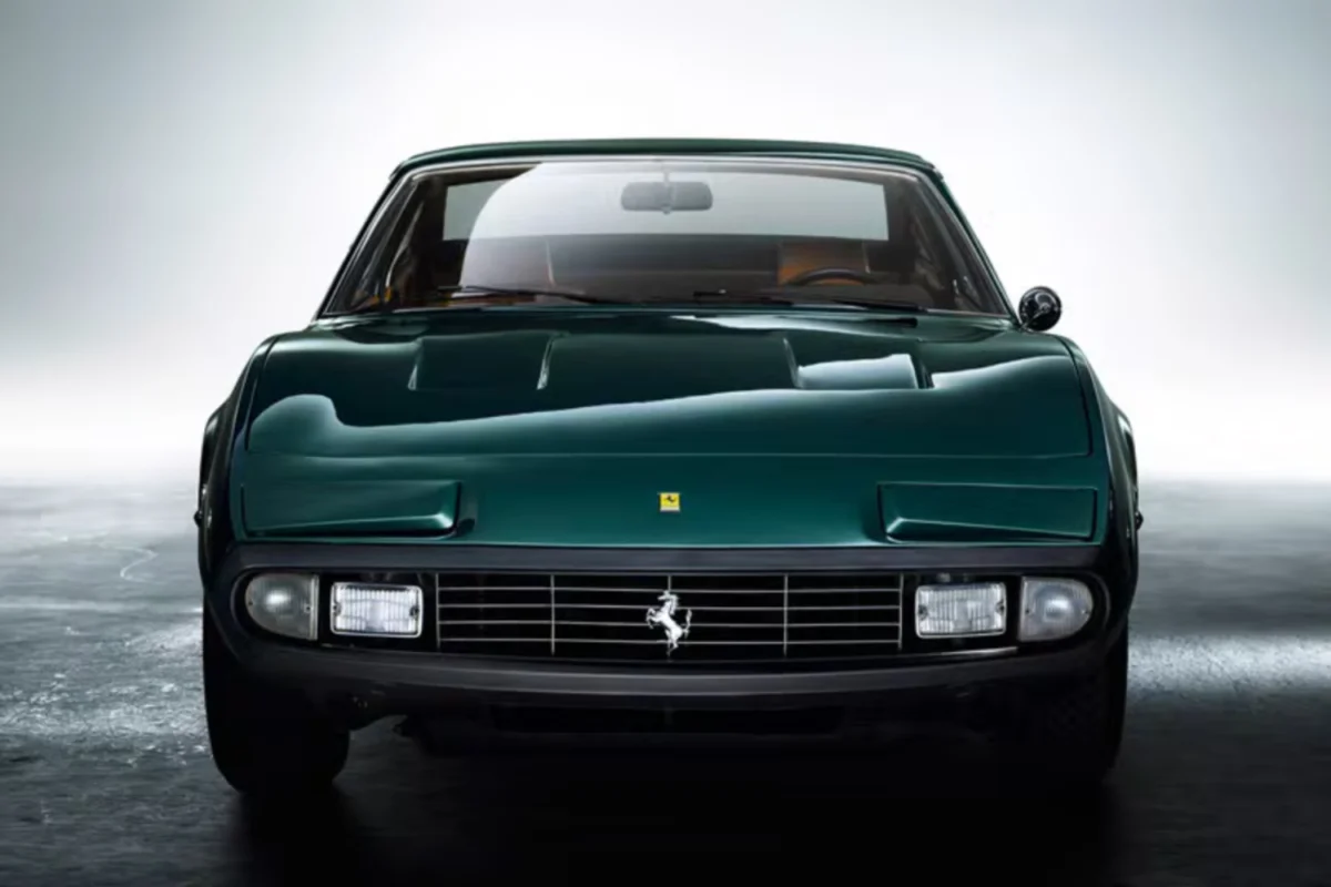 Ferrari 365 GTC-4 - front