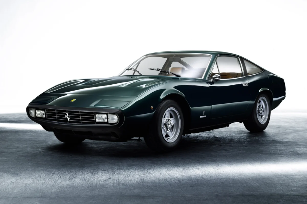 Ferrari 365 GTC-4 - front left view