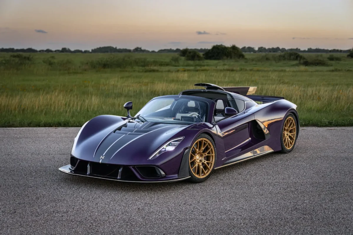 Hennessey Venom F5-M - front left view (1)