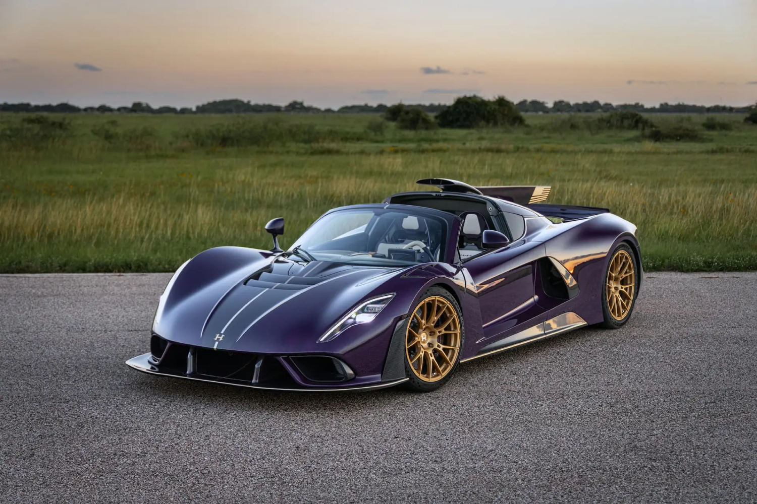 Hennessey Venom F5-M - front left view (1)