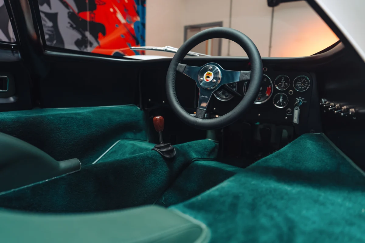 M6GT - cockpit