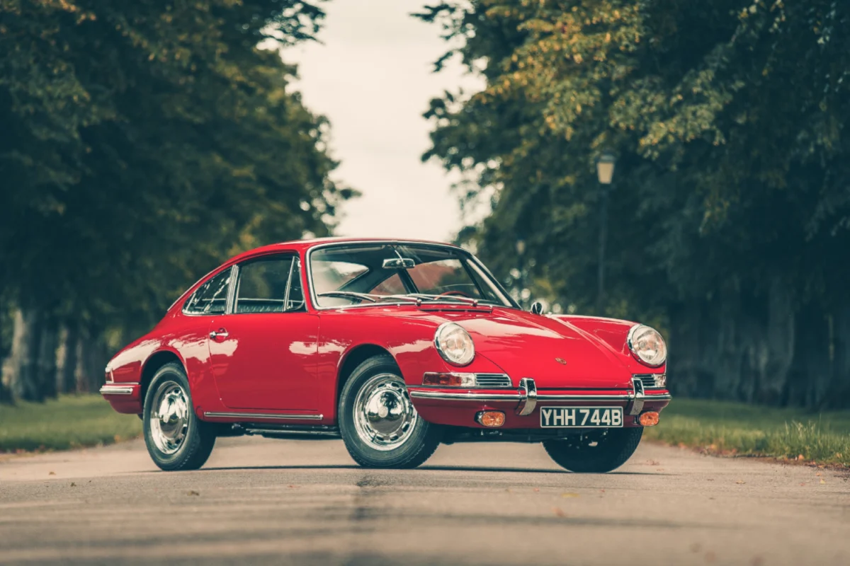 1964 Porsche 901 Front Right Three Quarter view