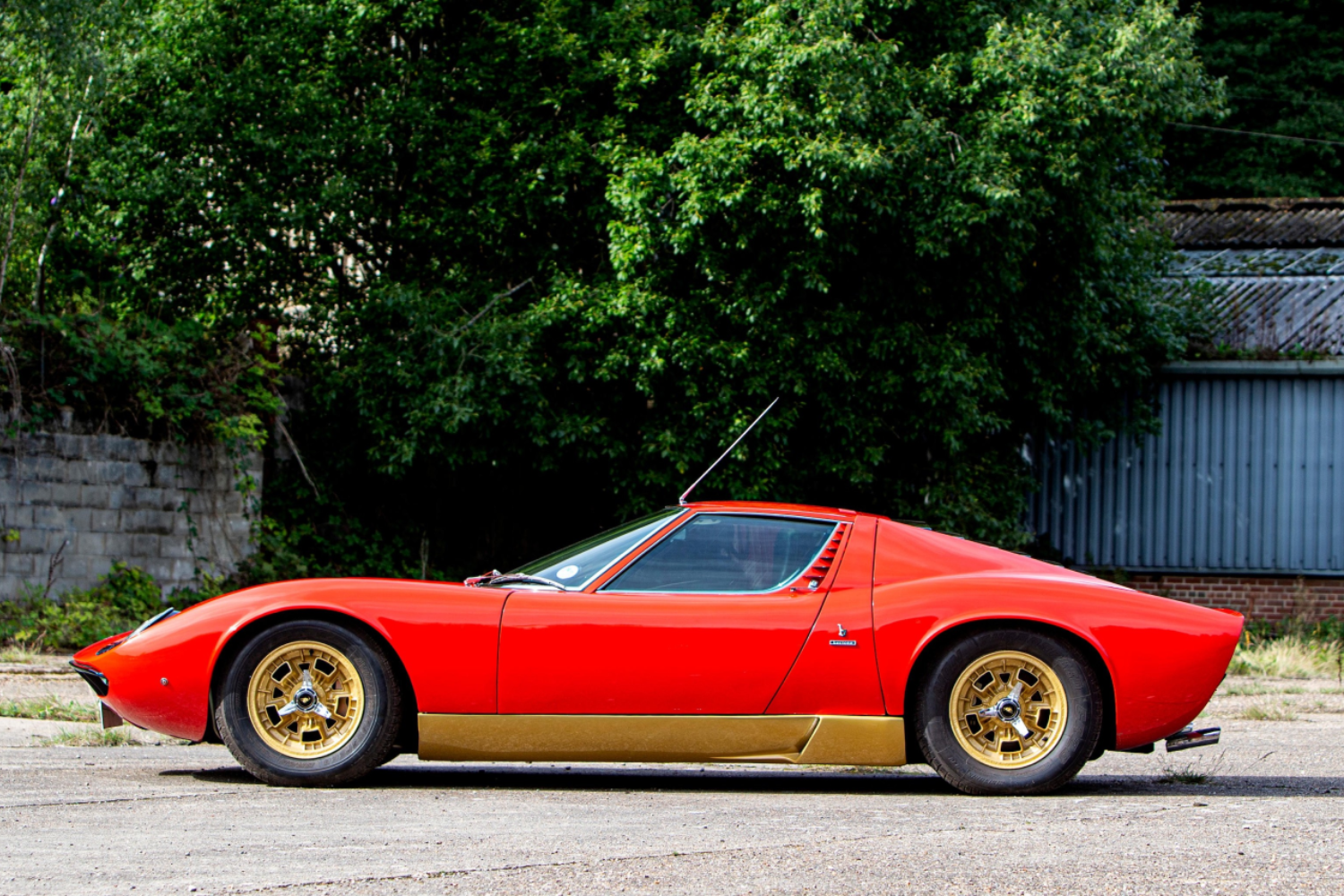 1969 Lamborghini Miura P400S Left Side view