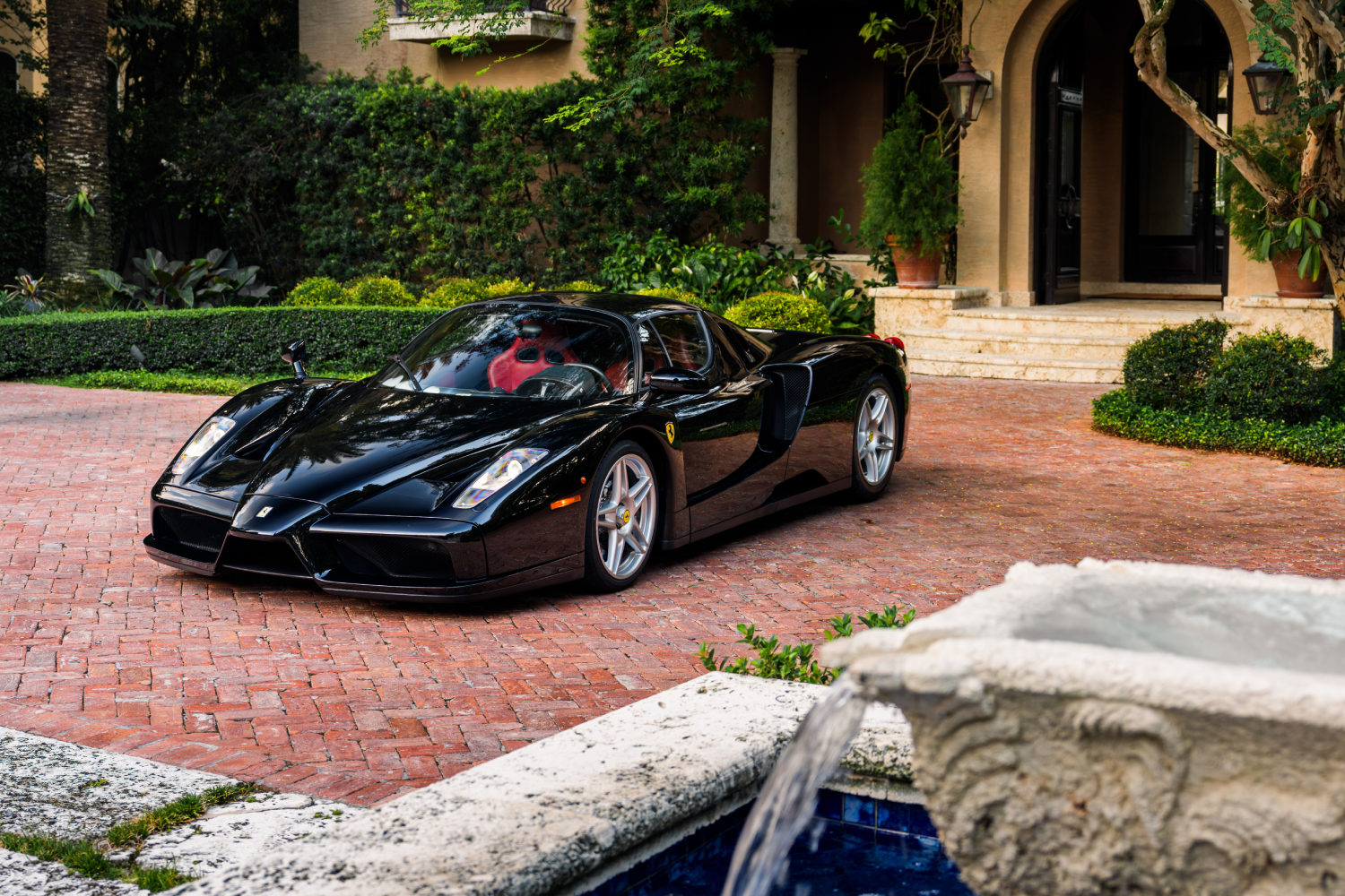 2003 Ferrari Enzo - front right view