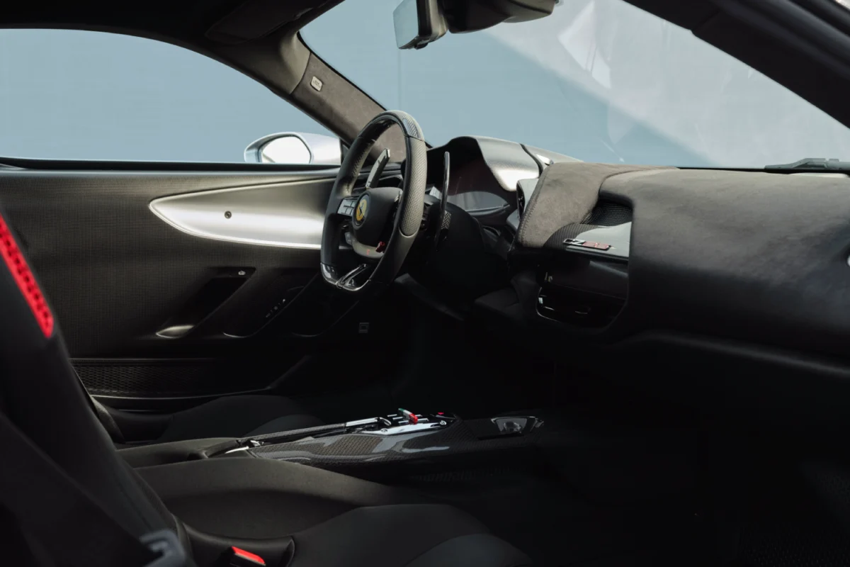 FERRARI CZ26 - interior