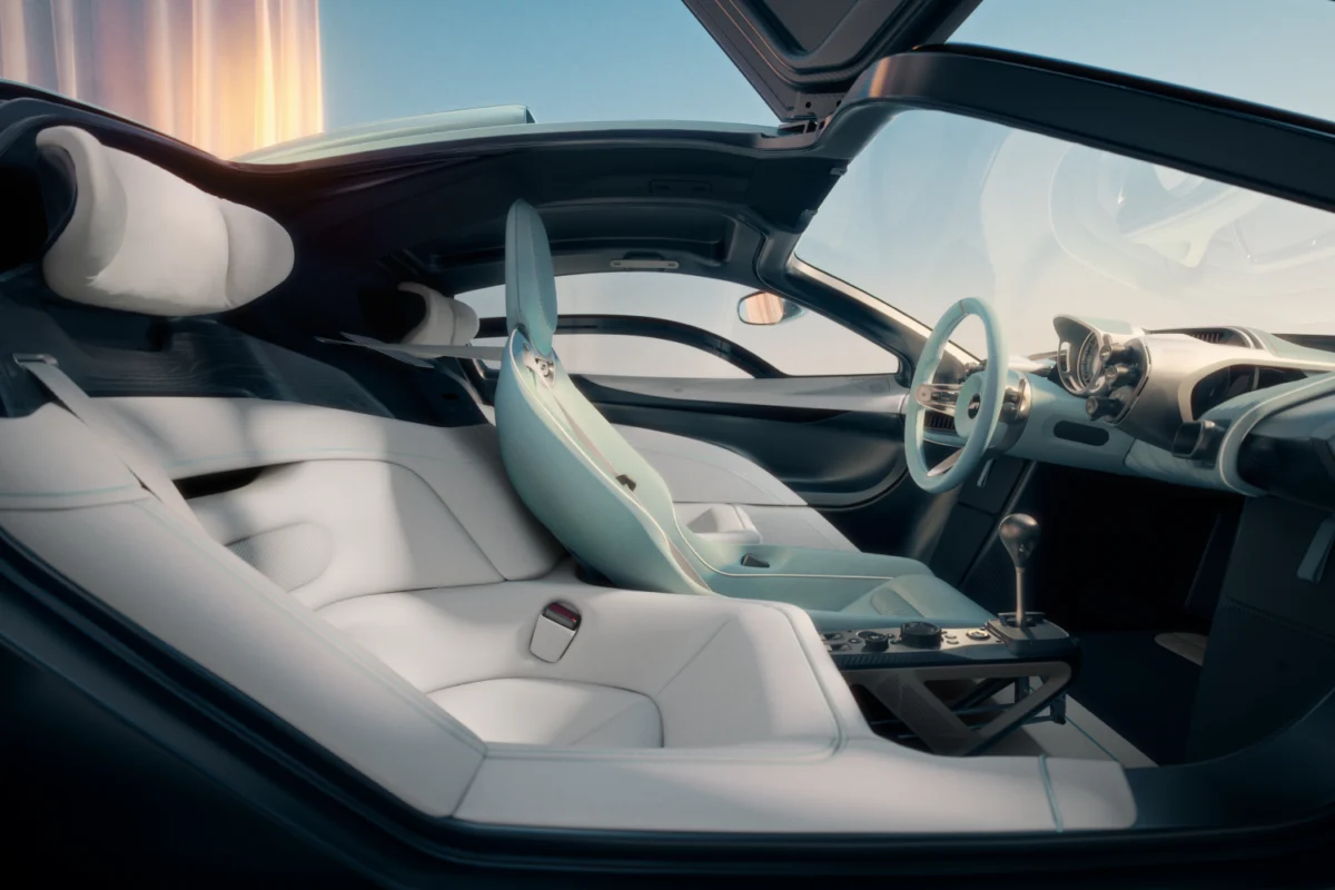 Gordon Murray S1 - interior