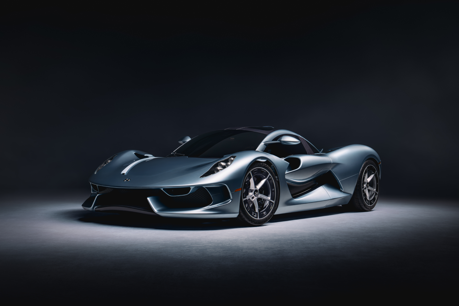 Hennessey-Blackbird-Scaled