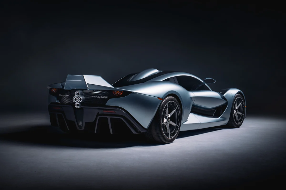 Hennessey-Blackbird-rear right view