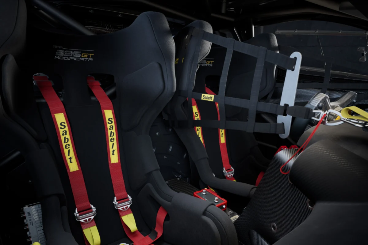 296GTM - interior