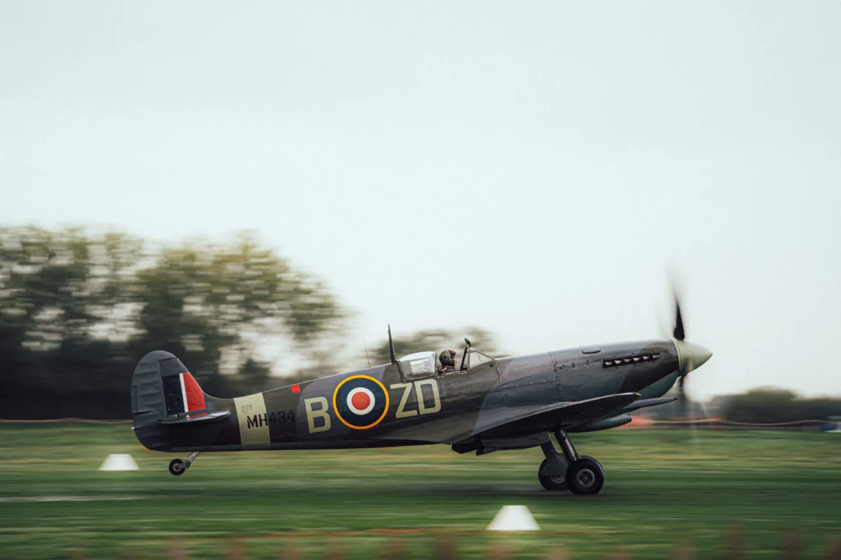 Air display at the 2026 Goodwood Revival. Ph. by Tom Baigent.