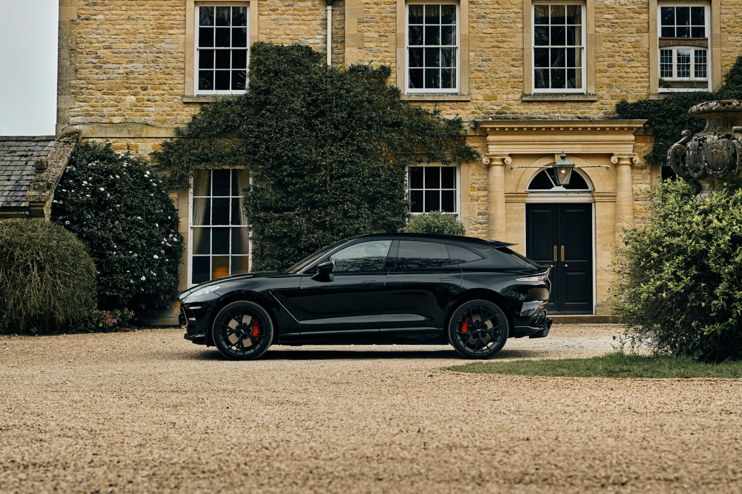 Aston Martin DBX in MobLand Season 2