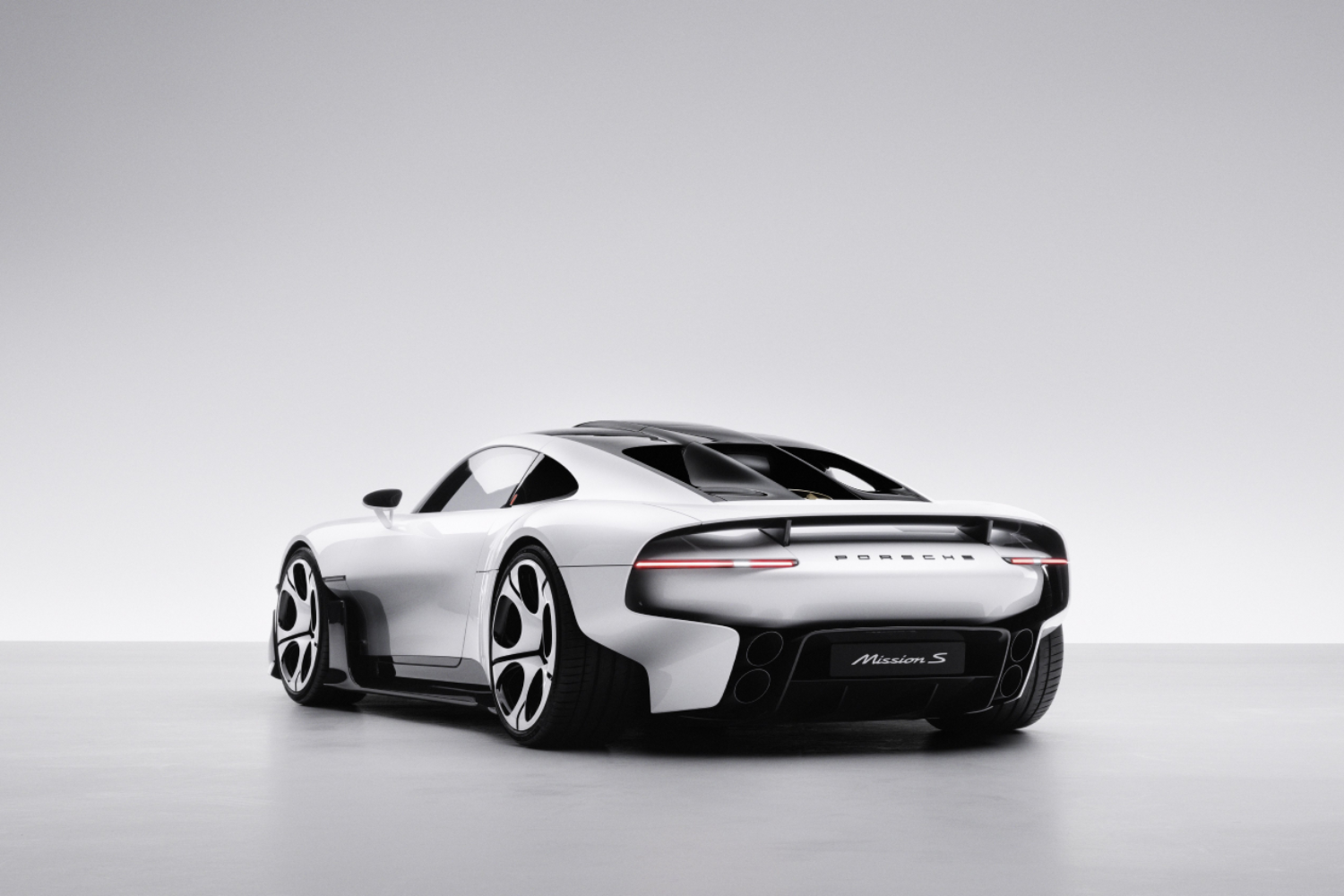 Porsche Mission S - rear right view
